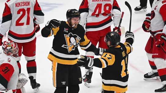  A SHIFT IN BUZZTRON'S NHL PROJECTED FINAL STANDINGS.  6-3 LAST NIGHT... NEW PICKS (NHL Rumors)